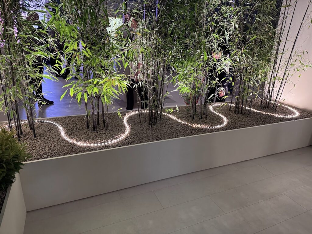 Cinta 2700K TPU 16W/Mts 30º*60º bañador de pared de 24V t 10mt IP-65 48 led/MT CRI90 12 mm SC3535