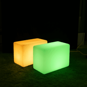 TABURETE LED PE RGB C/CONTROL REMOTO IP